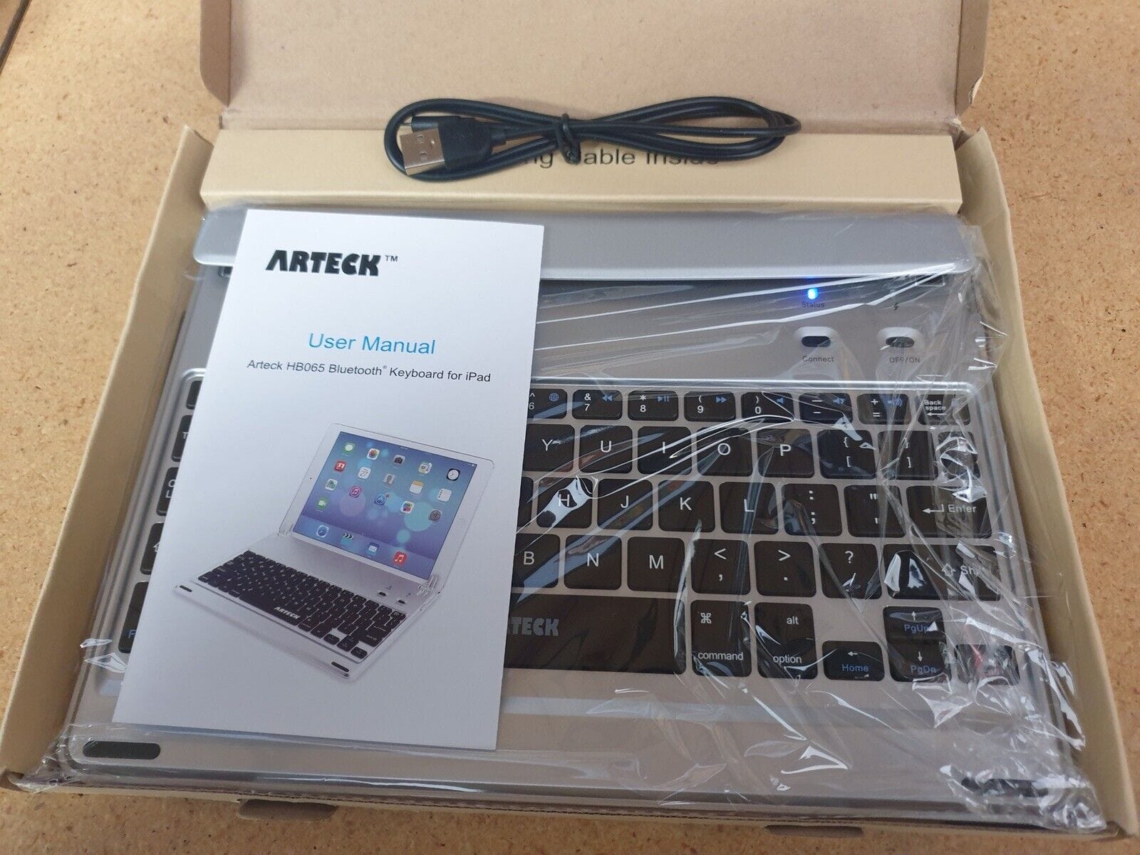 Arteck HB065 Wireless Bluetooth Keyboard for iPad 9.7