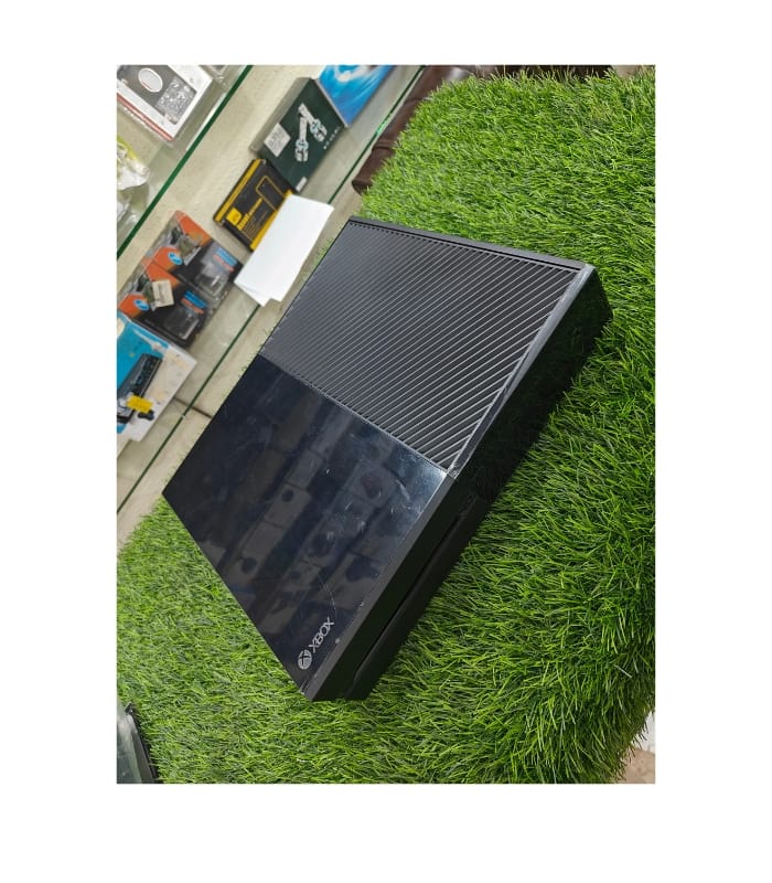 Xbox One 1TB With 13 Games