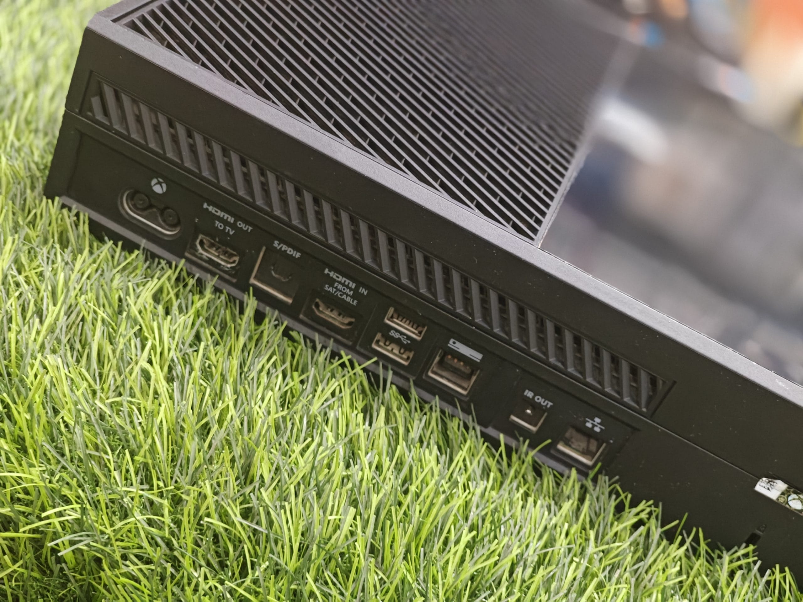 Xbox One 1TB With 13 Games